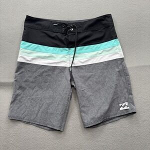 Billabong Board Shorts Mens 32‎ Black Gray Stripe Swim Trunks UnLined Quick Dry